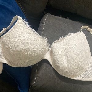 White Victoria’s Secret Bra